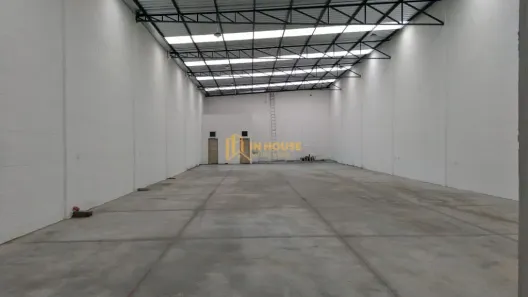 Galpão/Depósito/Armazém para venda ou aluguel, 600m² no Jardim Zara, Ribeirão Preto