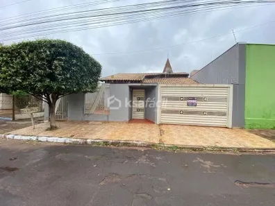 Casa com 3 Quartos à venda, 188m² no Vila Taveirópolis, Campo Grande