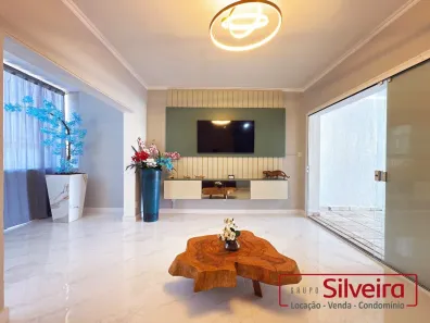 Casa com 3 Quartos à venda, 180m² no Medianeira, Porto Alegre