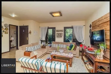 Casa com 3 Quartos à venda, 280m² no Espírito Santo, Porto Alegre