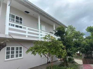 Casa com 2 Quartos à venda, 143m² no Caminho Novo, Palhoça