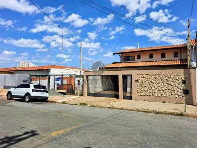 Sobrado com 4 Quartos à venda, 219m² no Jardim Chapadão, Campinas