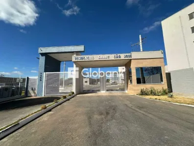 Apartamento com 2 Quartos para alugar, 55m² no São José, Montes Claros