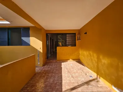 Casa com 3 Quartos à venda, 200m² no Vila Tibério, Ribeirão Preto