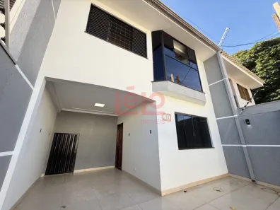 Sobrado com 3 Quartos para alugar, 119m² no Jardim Canadá, Maringá