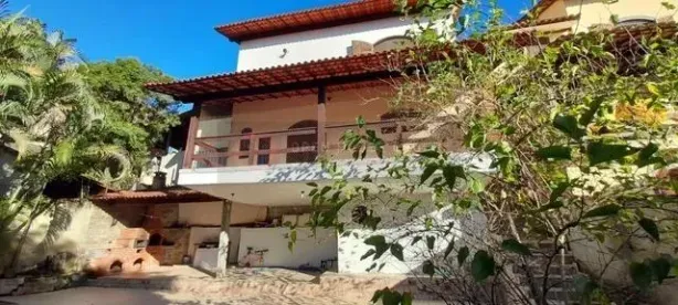 Casa com 3 Quartos à venda, 310m² no Sapê, Niterói