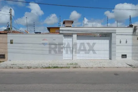 Casa com 6 Quartos à venda, 237m² no Potengi, Natal
