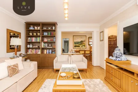 Sobrado com 3 Quartos à venda, 199m² no São Lourenço, Curitiba