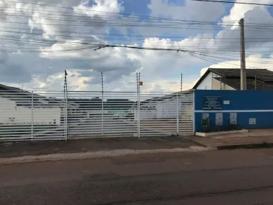 Casa com 3 Quartos para alugar, 98m² no Sítios de Recreio Vale das Laranjeiras, Anápolis
