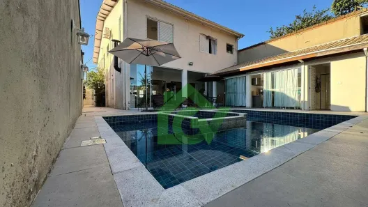 Casa com 6 Quartos à venda, 337m² no Jardim Britânia, Caraguatatuba