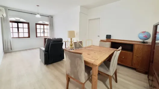Apartamento com 2 Quartos para alugar, 77m² no Centro, Florianópolis