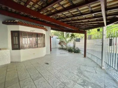 Casa com 3 Quartos à venda, 90m² no Parque São Luís, Taubaté