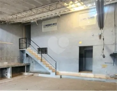 Ponto Comercial à venda, 250m² no Jardim Princesa, São Paulo
