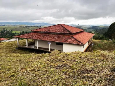 Fazenda/Sítio com 3 Quartos à venda, 150m² no Espírito Santo, Paraibuna