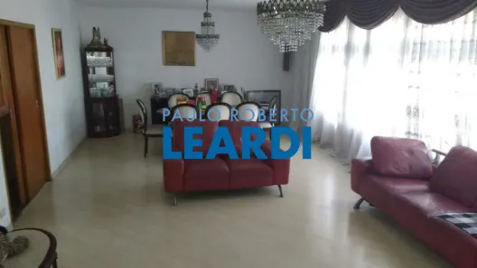 Casa com 4 Quartos à venda, 300m² no Vila Moinho Velho, São Paulo