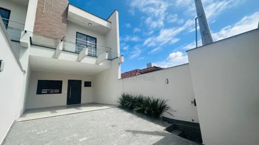 Sobrado com 3 Quartos à venda, 140m² no Costa e Silva, Joinville