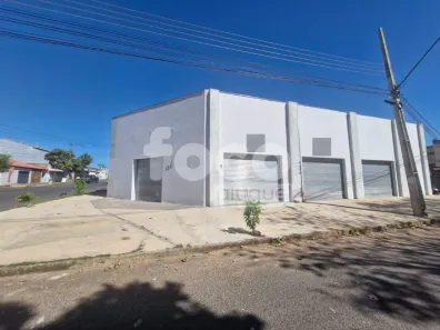 Ponto Comercial para alugar, 77m² no Granada, Uberlândia