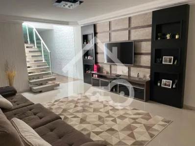 Sobrado com 4 Quartos à venda, 190m² no Vila Guiomar, Santo André