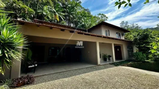 Casa com 4 Quartos à venda, 250m² no Guarani, Brusque