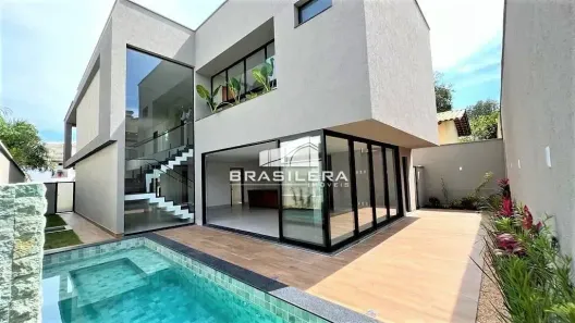 Sobrado com 4 Quartos à venda, 290m² no Jardins Madri, Goiânia