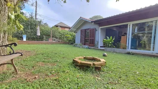 Casa com 3 Quartos à venda, 590m² no Lagoa da Conceição, Florianópolis