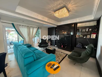 Sobrado com 4 Quartos à venda, 371m² no Estância Velha, Canoas