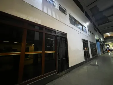 Ponto Comercial para alugar, 100m² no Benfica, Rio de Janeiro