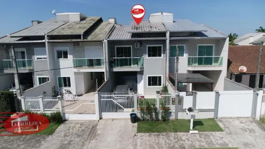Sobrado com 3 Quartos à venda, 129m² no Guaratuba, Guaratuba
