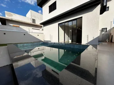 Casa de Condomínio com 4 Quartos à venda, 250m² no Jardim Montecatini, Londrina