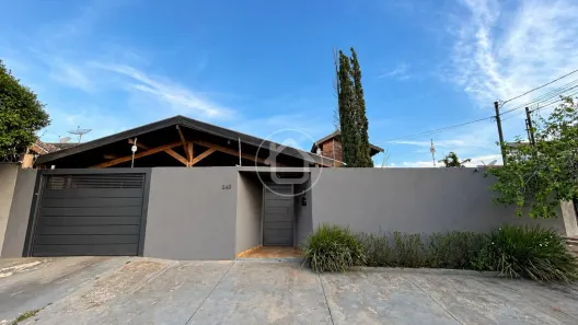 Casa com 3 Quartos à venda, 248m² no Parque Residencial Rita Vieira, Campo Grande