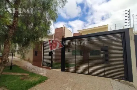 Sobrado com 3 Quartos à venda, 162m² no Jardim Petrópolis, Maringá