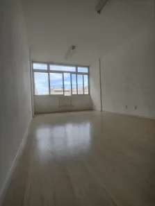 Sala Comercial à venda, 28m² no Copacabana, Rio de Janeiro