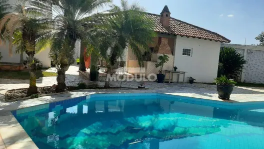Imóvel Comercial com 6 Quartos para alugar, 500m² no Cidade Jardim, Uberlândia