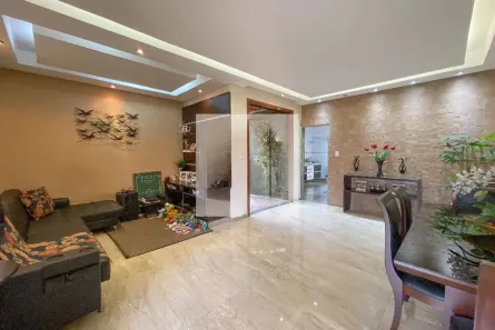 Casa com 3 Quartos à venda, 360m² no Eldoradinho, Contagem