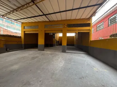 Galpão/Depósito/Armazém com 1 Quarto à venda, 350m² no Jardim Bom Refúgio, São Paulo