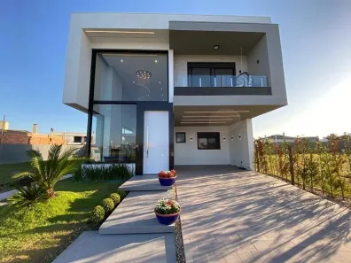 Casa com 4 Quartos à venda, 240m² no Remanso, Xangri-Lá
