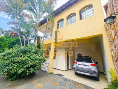 Casa com 5 Quartos à venda, 232m² no Santa Amélia, Belo Horizonte
