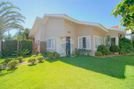 Casa com 4 Quartos à venda, 200m² no Jardim Gisela, Toledo