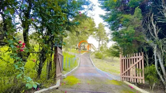 Fazenda/Sítio com 3 Quartos à venda, 300m² no Iara, Atibaia