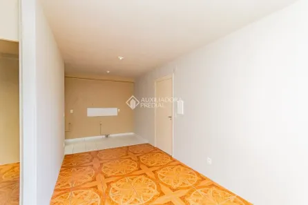 Apartamento com 2 Quartos para alugar, 48m² no Mário Quintana, Porto Alegre