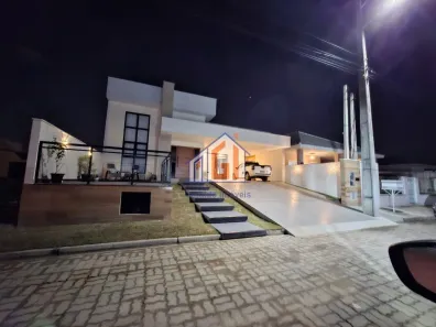 Casa de Condomínio com 3 Quartos à venda, 170m² no , Araruama