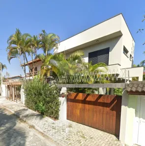 Sobrado com 3 Quartos à venda, 166m² no Balneário Califórnia, Caraguatatuba
