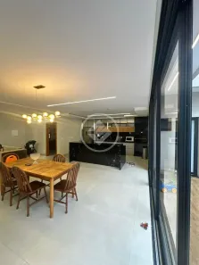 Casa de Condomínio com 3 Quartos à venda, 231m² no Jardins Sevilha, Aparecida de Goiânia