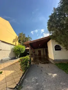 Casa com 3 Quartos à venda, 260m² no Moquetá, Nova Iguaçu