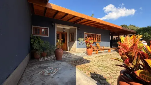 Casa de Condomínio com 4 Quartos à venda, 248m² no Los Álamos, Vargem Grande Paulista