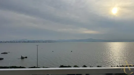 Apartamento com 2 Quartos à venda, 155m² no Centro, Florianópolis
