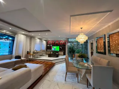 Sobrado com 4 Quartos à venda, 365m² no Jardim Lucianópolis, Maringá