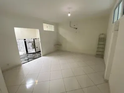 Sala Comercial para alugar, 230m² no Centro, São Pedro da Aldeia