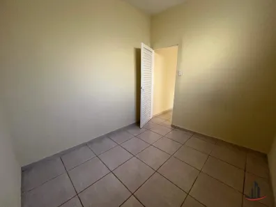 Casa com 2 Quartos para alugar, 42m² no Vila Maria Helena, Uberaba