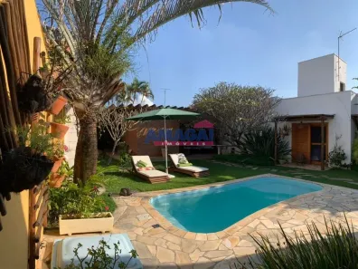 Casa com 3 Quartos à venda, 380m² no Jardim Siesta, Jacareí